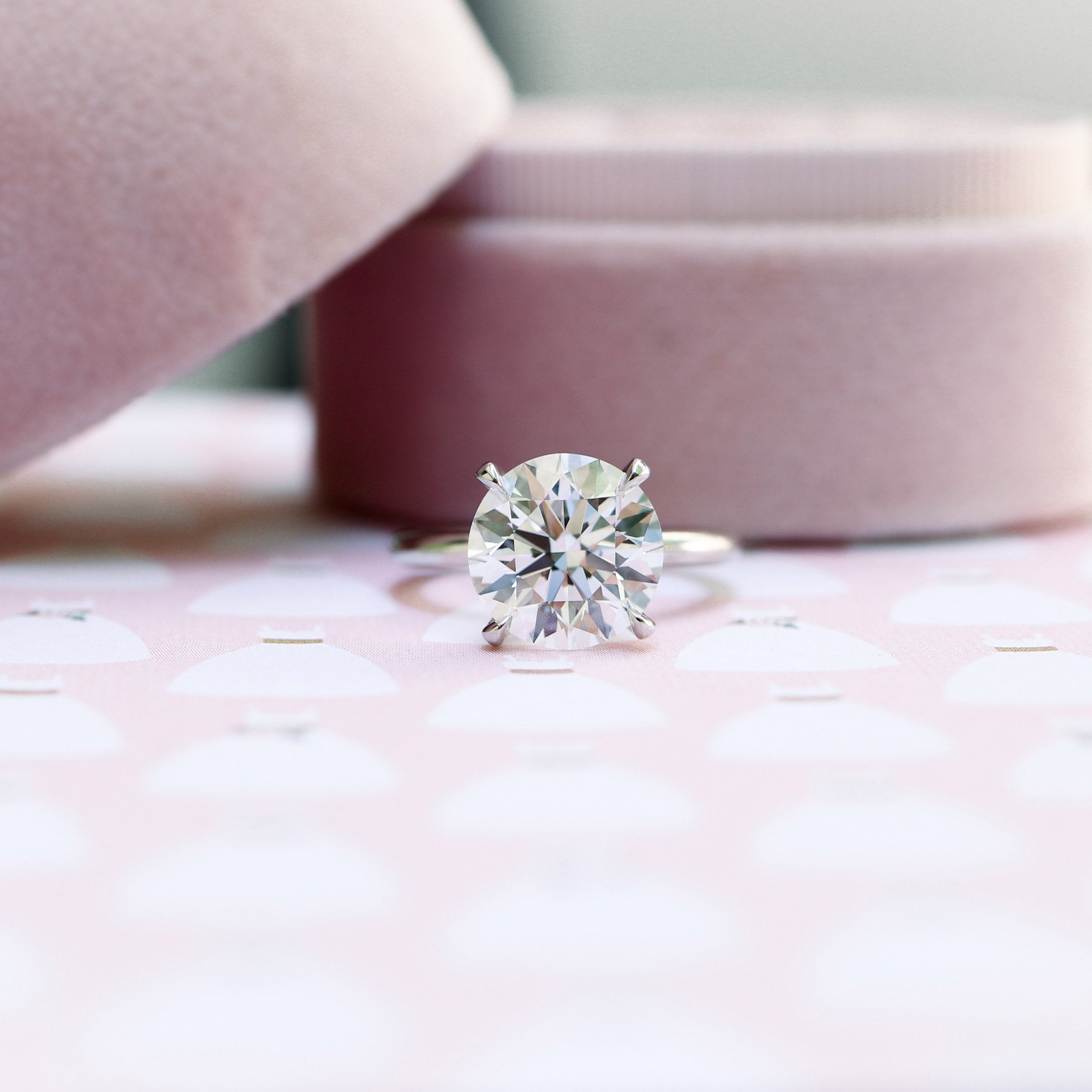 2.25ct Round Four Prong Moissnaite Diamond Engagement Ring In 14K Solid Gold