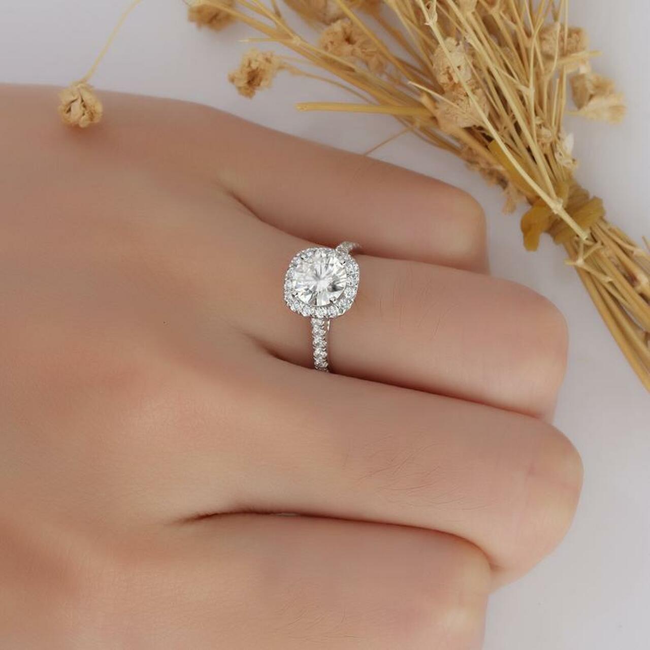 1.0CT Cathedral Set Round Moissanite Diamond Halo Engagement Ring