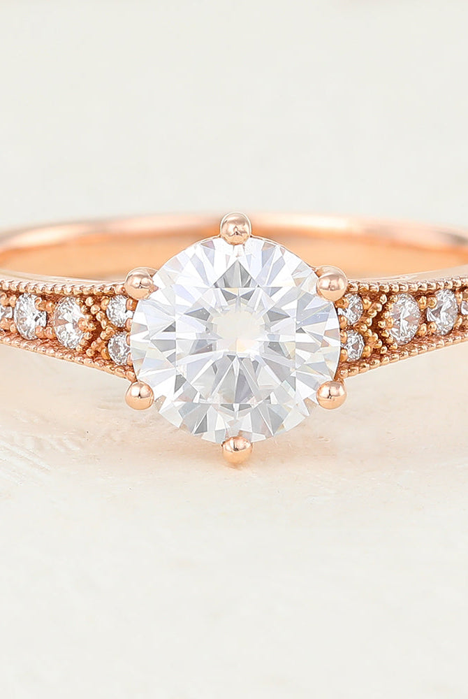 0-88-ct-round-shaped-moissanite-solitaire-engagement-ring