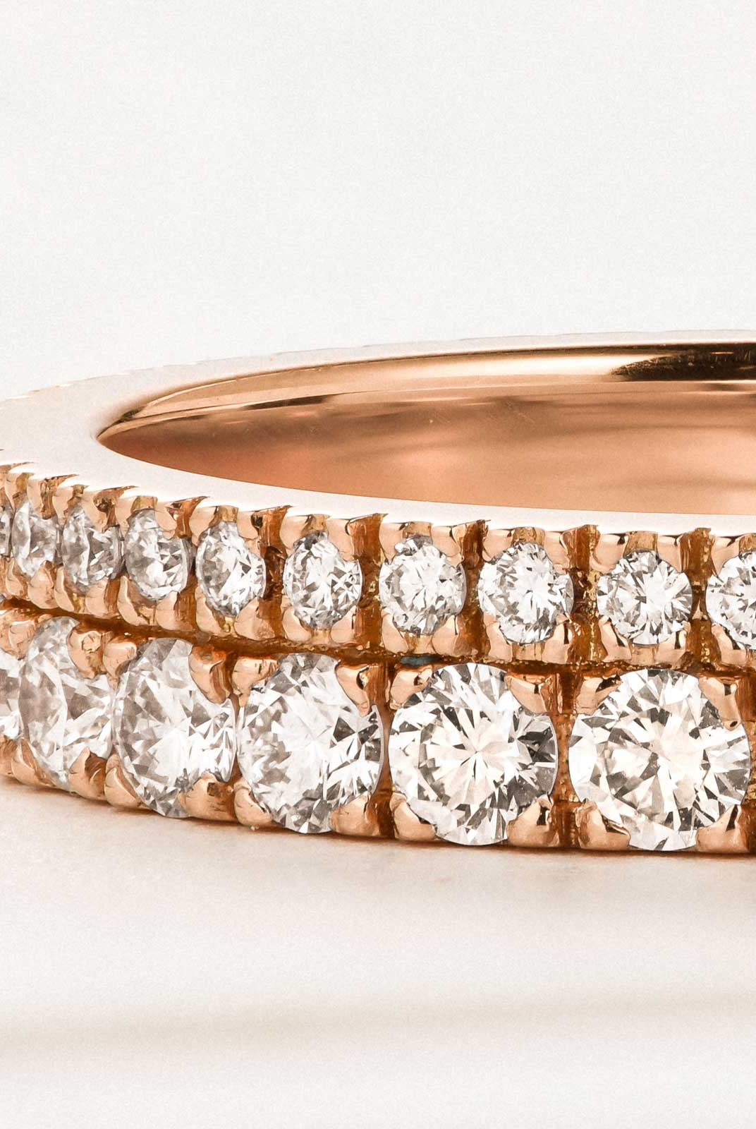 round-shaped-moissanite-double-row-wedding-band