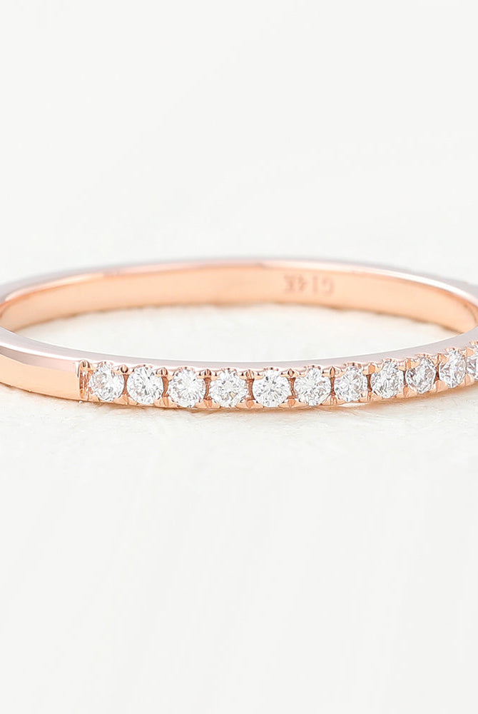 round-shaped-moissanite-half-eternity-wedding-band