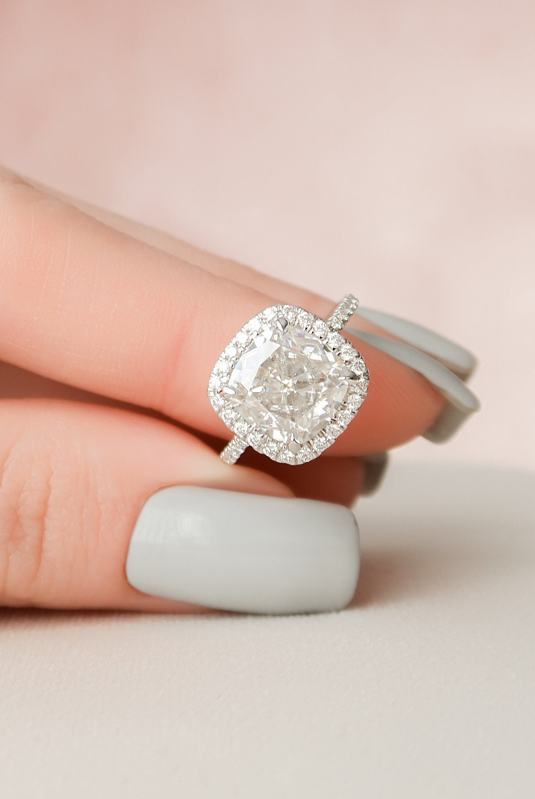 4.0CT Cushion Halo Moissanite Diamond Pave Engagement Ring For Women