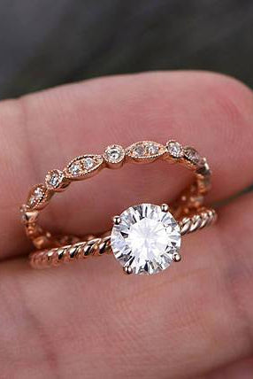 0-75-ct-round-solitaire-twisted-pave-moissanite-bridal-ring-set