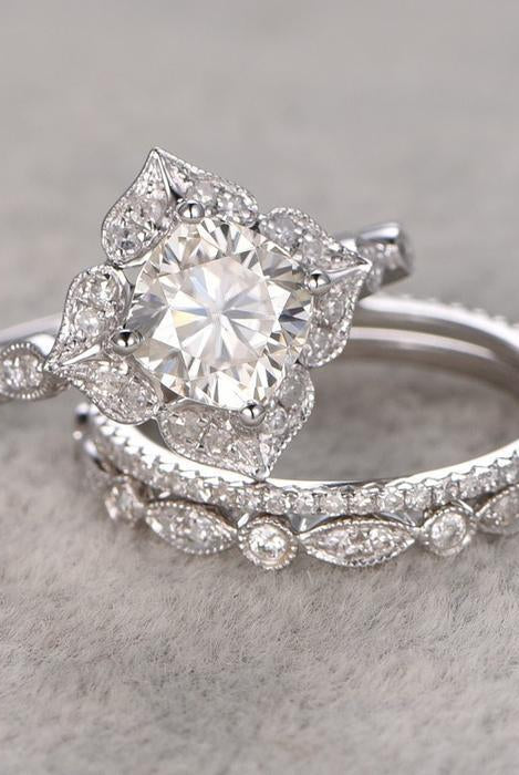 1-0-ct-cushion-floral-style-moissanite-bridal-ring-set