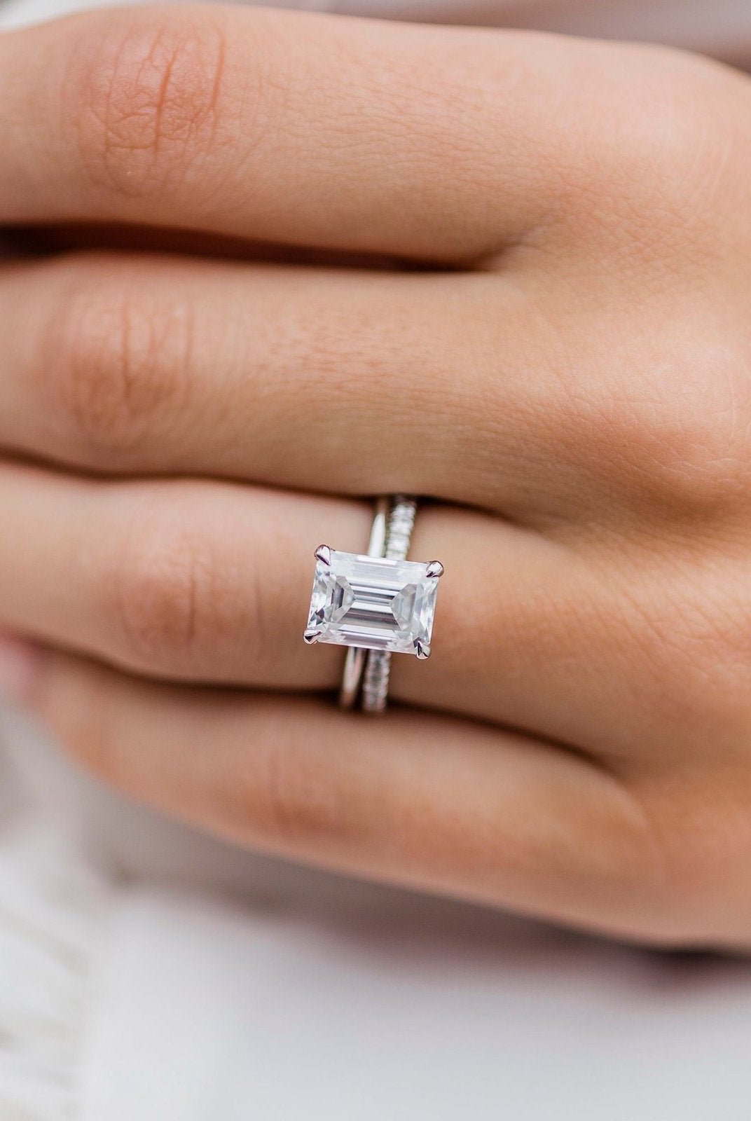 2.60CT Emerald Cut Moissanite Solitaire Engagement Ring
