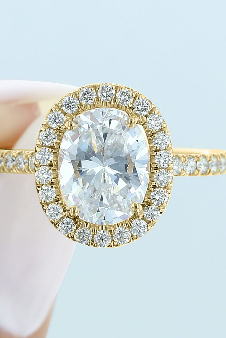 Non-traditional moissanite rings