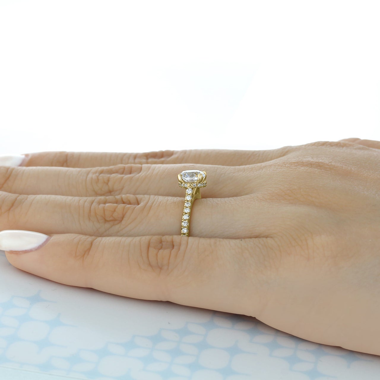 Moissanite wedding set with package promotion