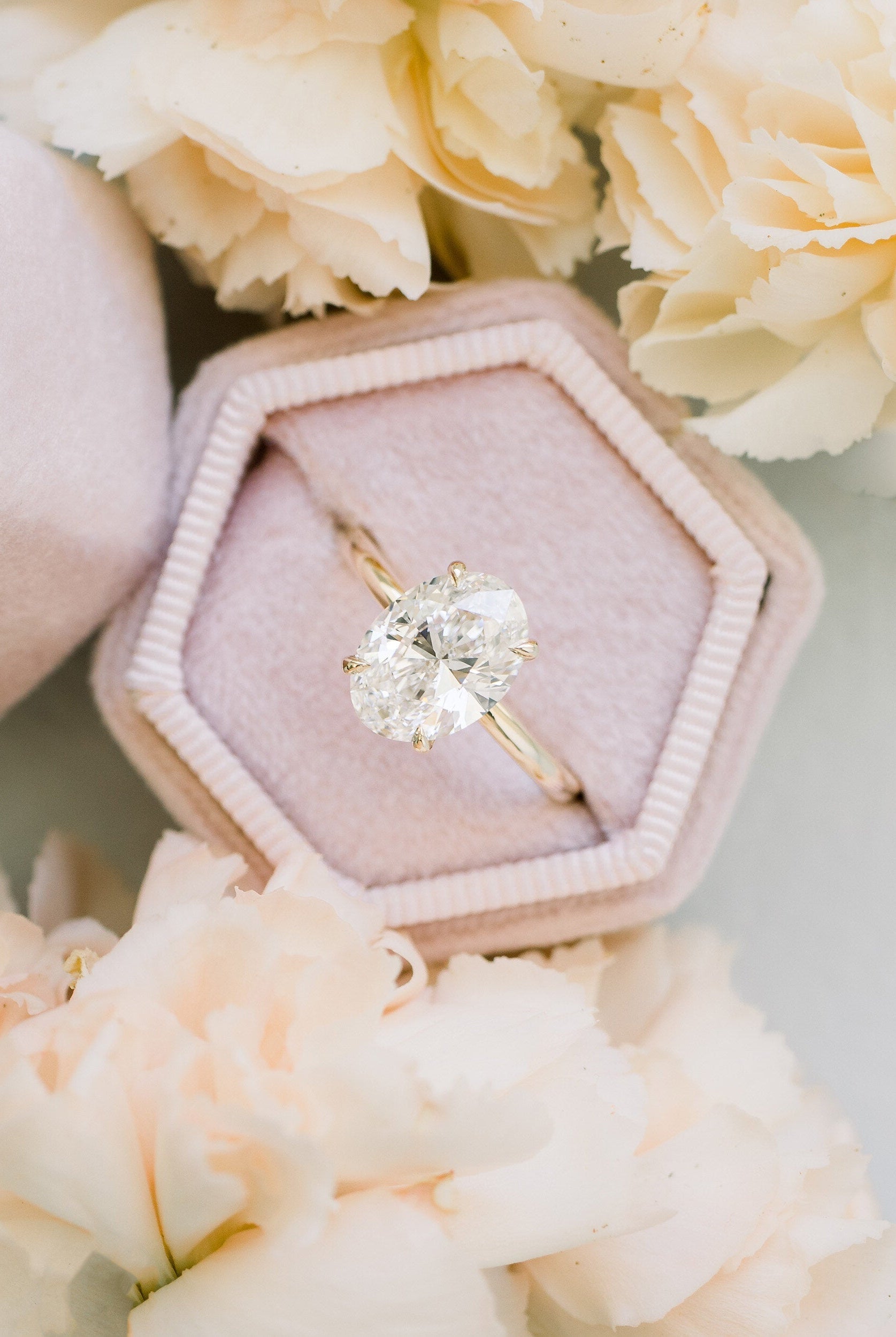 2.0ct Oval Four Prong Moissanite Diamond Solitaire Engagement Ring For Women