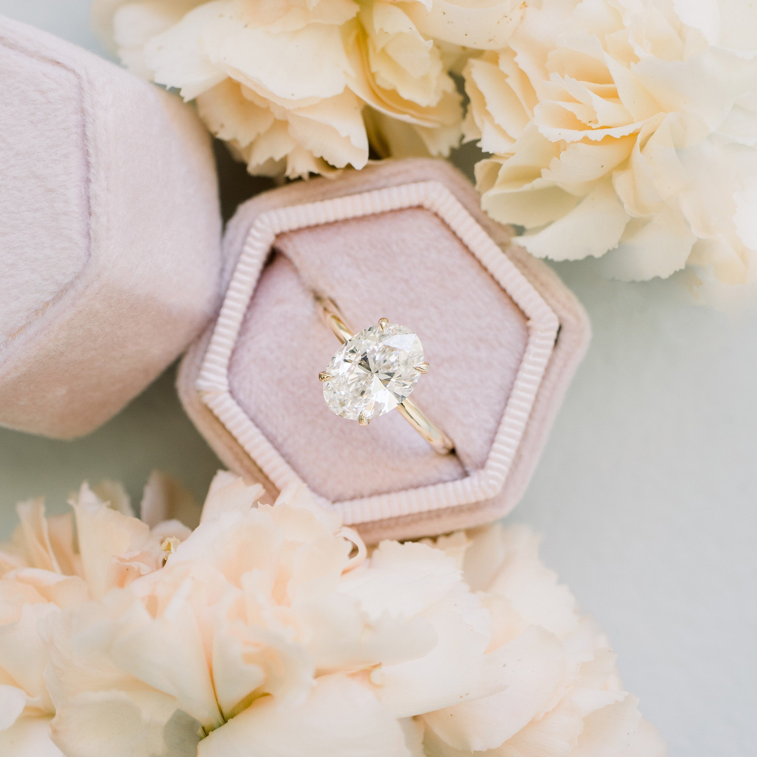 2.0ct Oval Four Prong Moissanite Diamond Solitaire Engagement Ring For Women