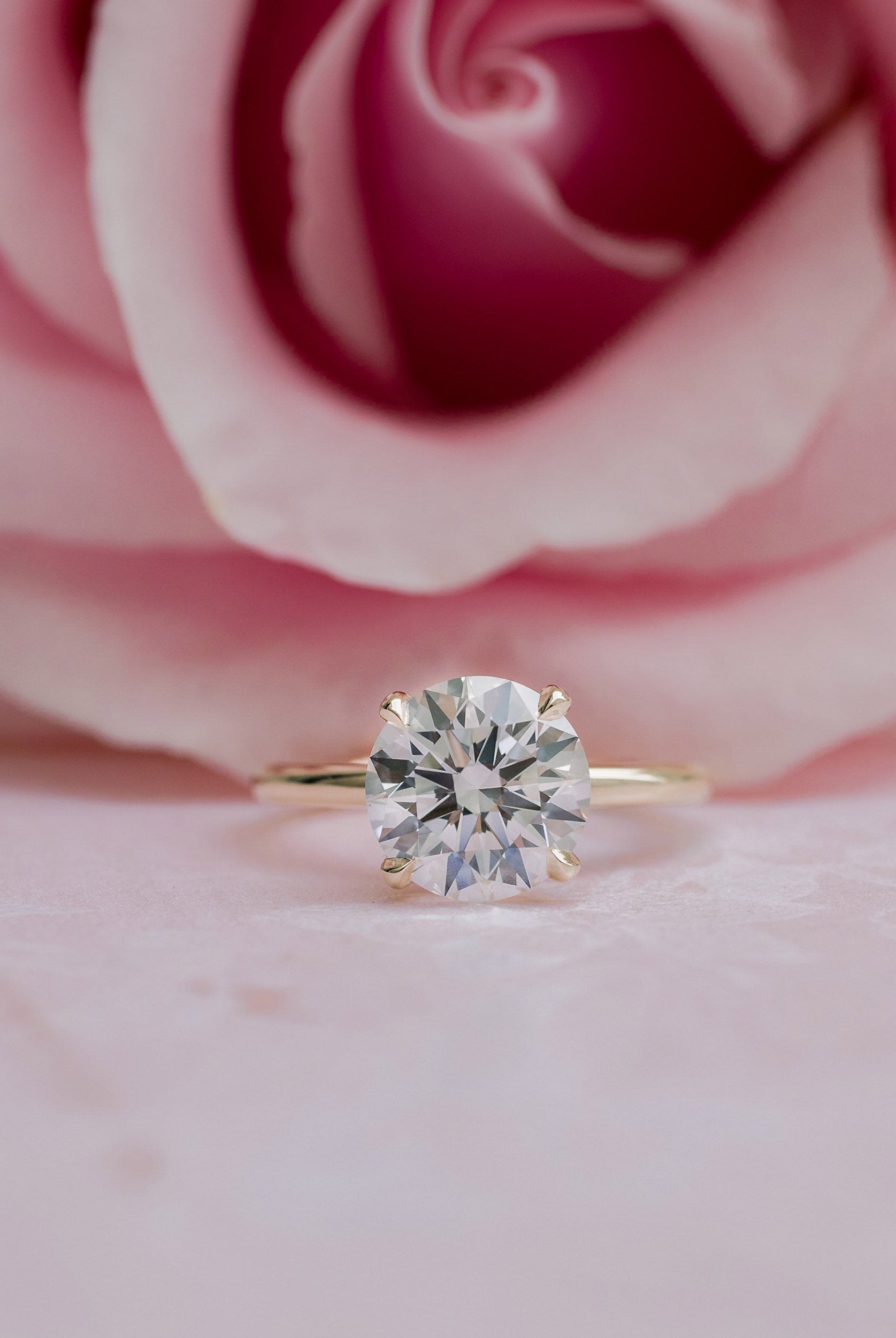 2.25ct Round Four Prong Moissnaite Diamond Engagement Ring In 14K Solid Gold