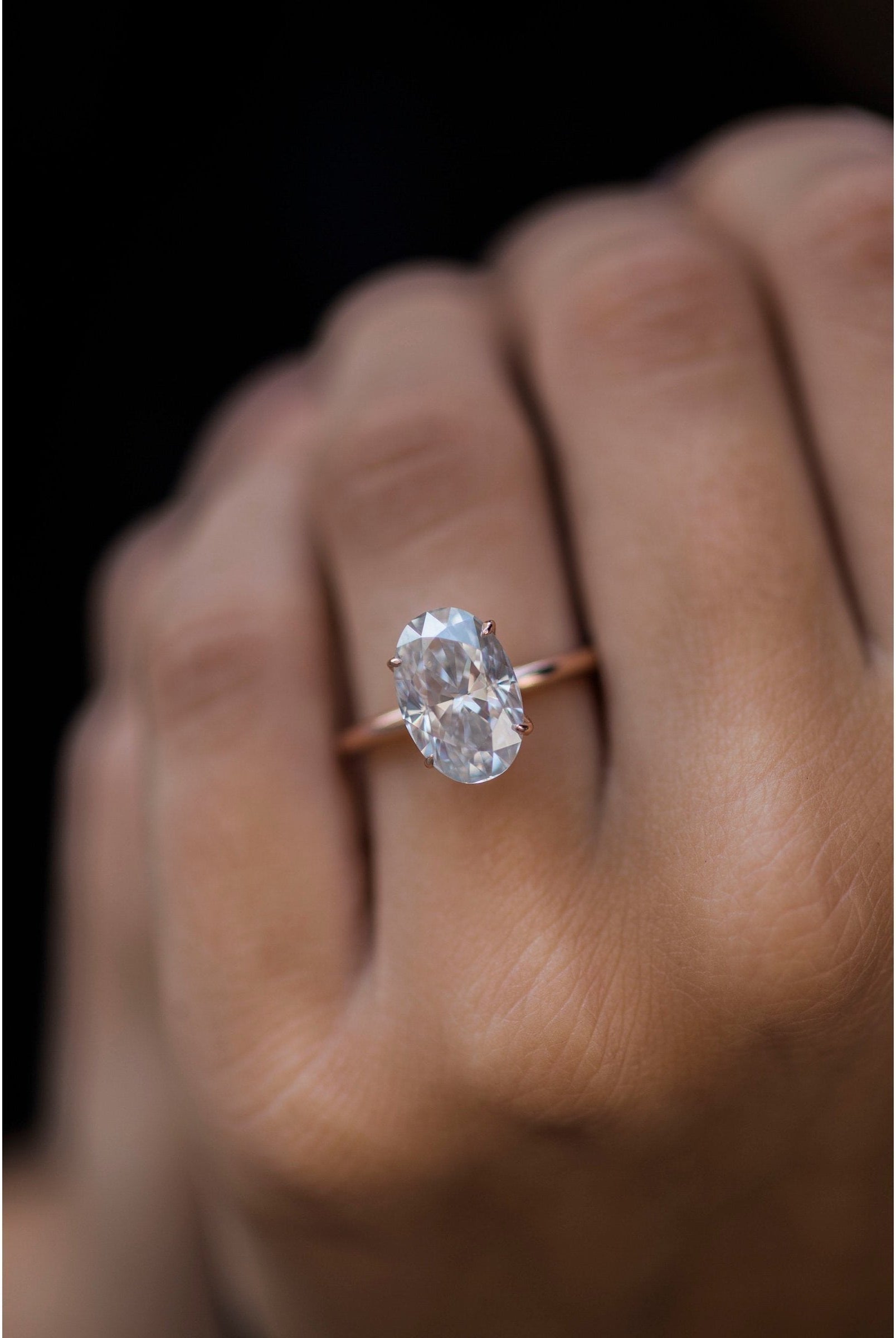 4.0CT Elongated Oval Moissanite Diamond Solitaire Engagement Ring