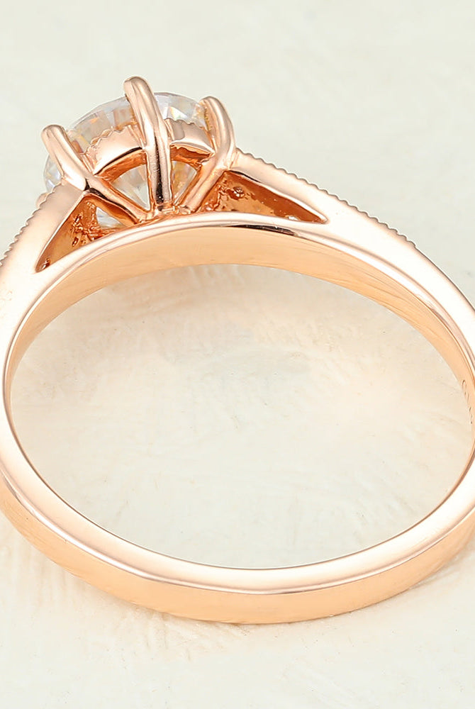 0-88-ct-round-shaped-moissanite-solitaire-engagement-ring
