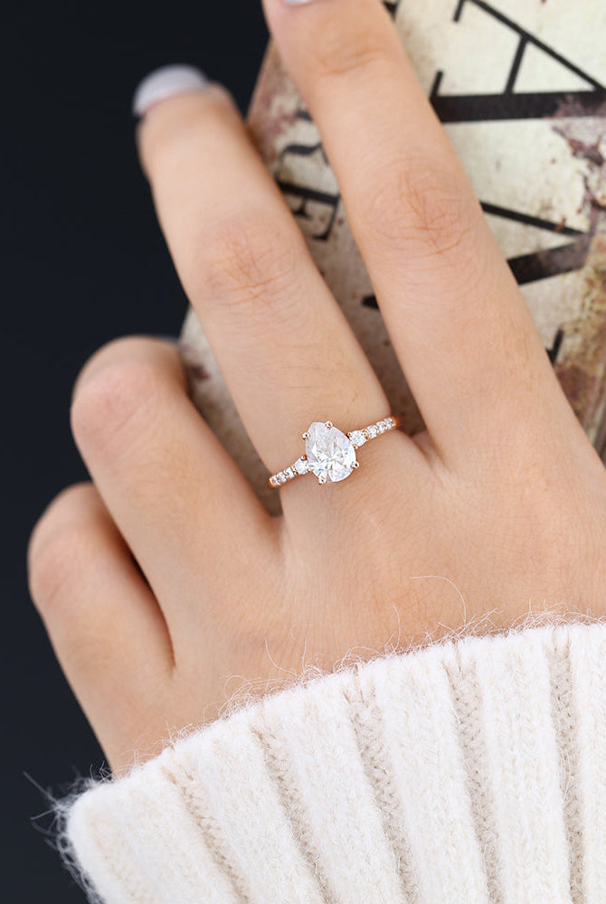 pear-shaped-moissanite-pave-setting-engagement-ring-4