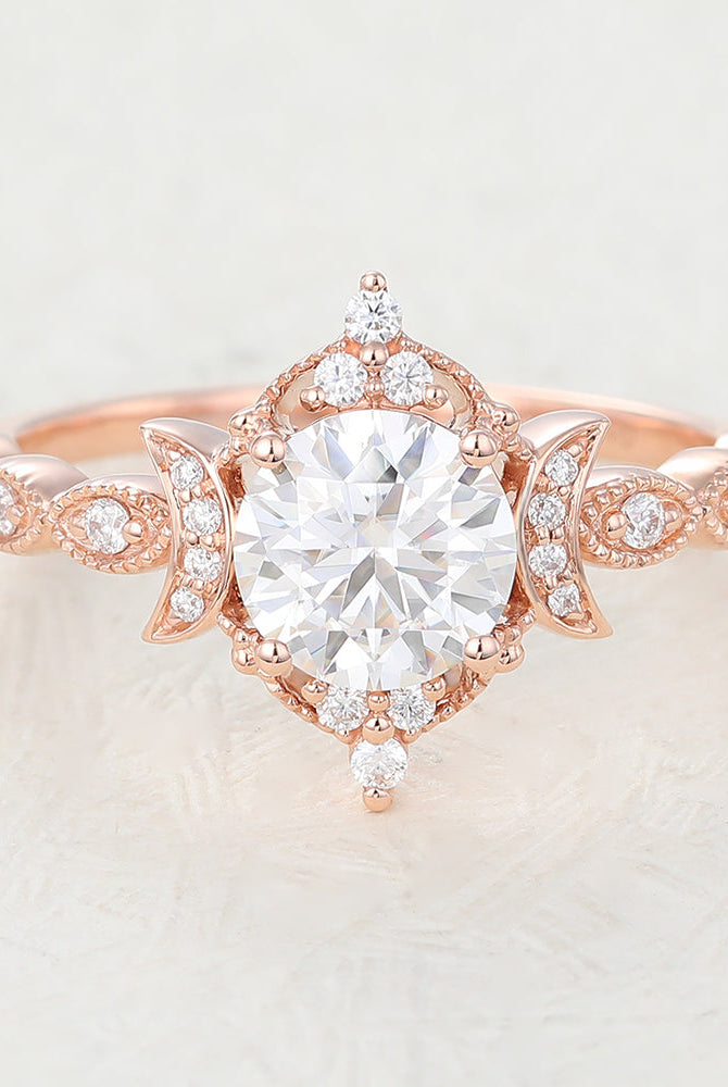 0-90-ct-round-shaped-moissanite-vintage-engagement-ring