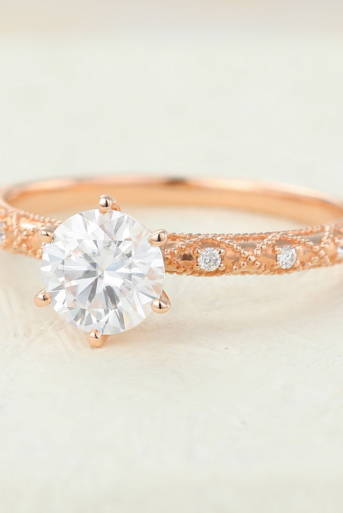 round-shaped-moissanite-vintage-style-engagement-ring