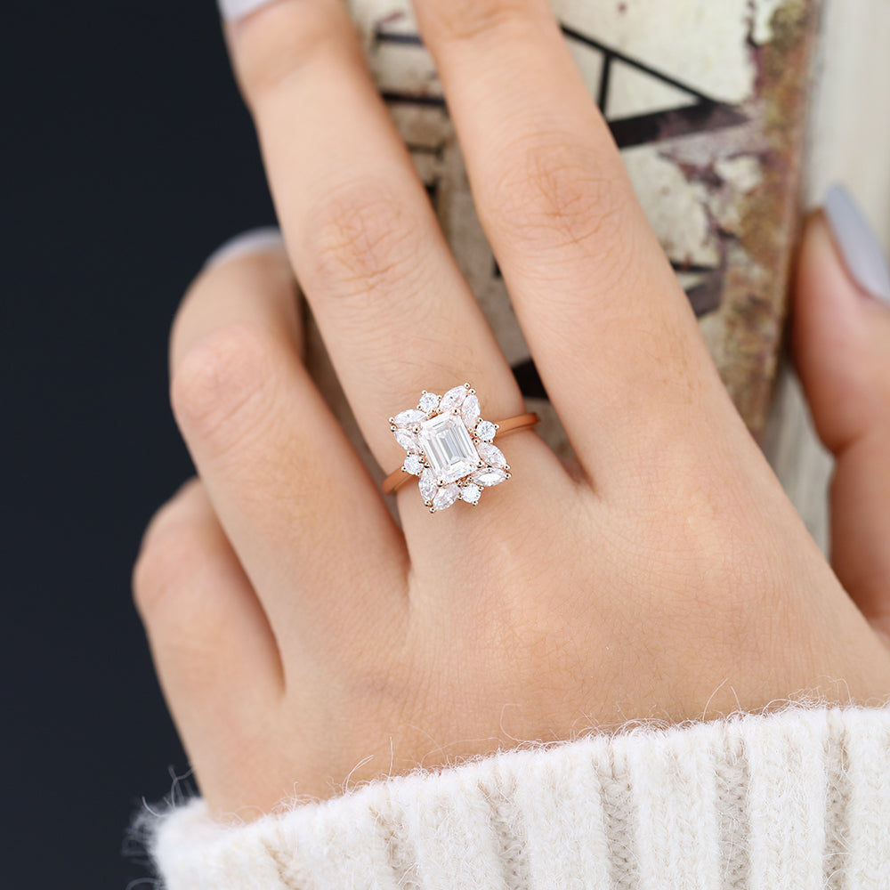 emerald-shaped-moissanite-halo-engagement-ring