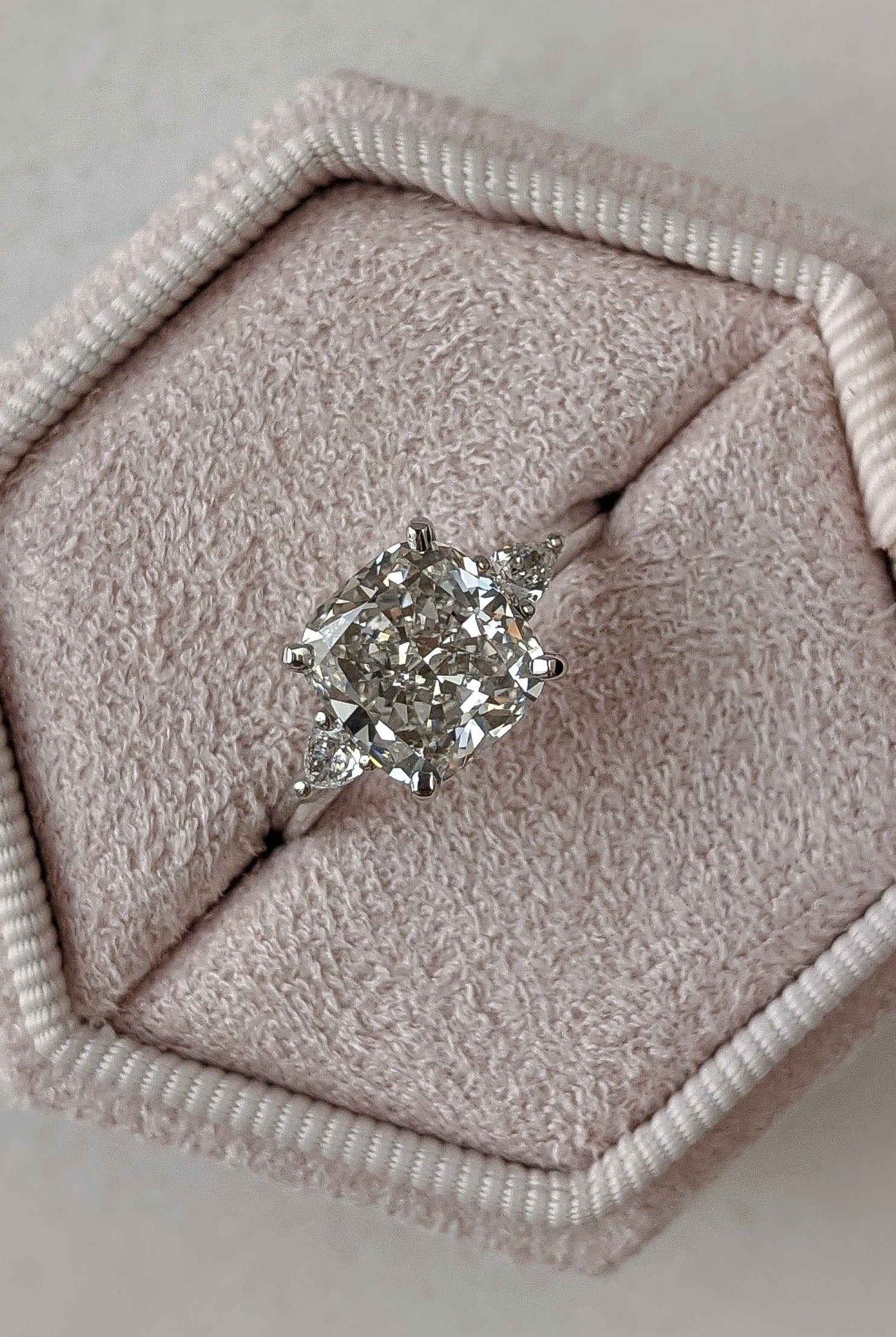 2.66CT Cushion Three Stone Moissanite Diamond Solitaire Engagement Ring