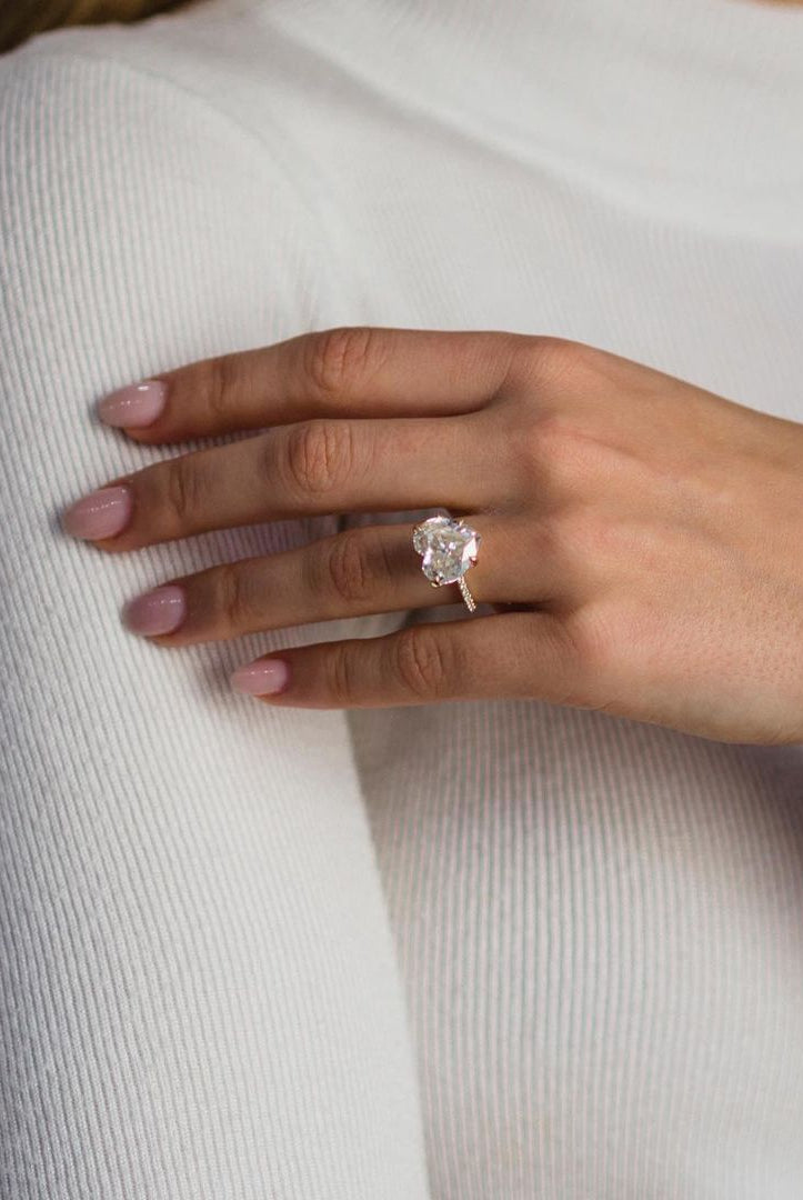 6-0-ct-heart-shape-solitaire-moissanite-engagement-ring