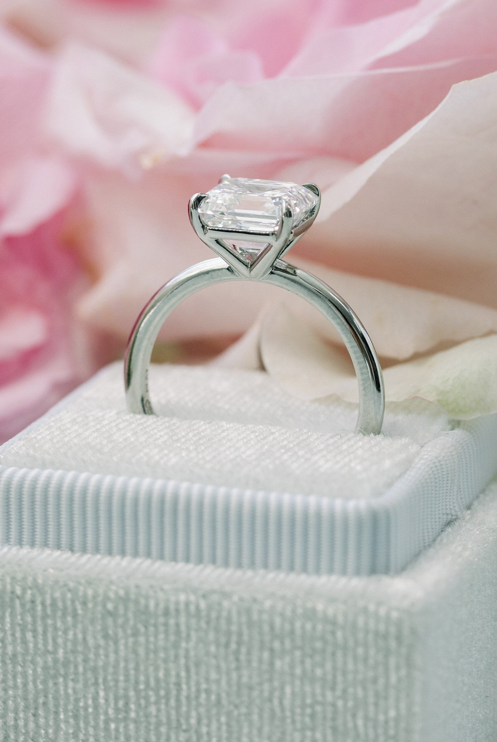 2.0ct Asscher Moissanite Diamond Solitaire Engagement Ring For Women In 14K Solid Gold