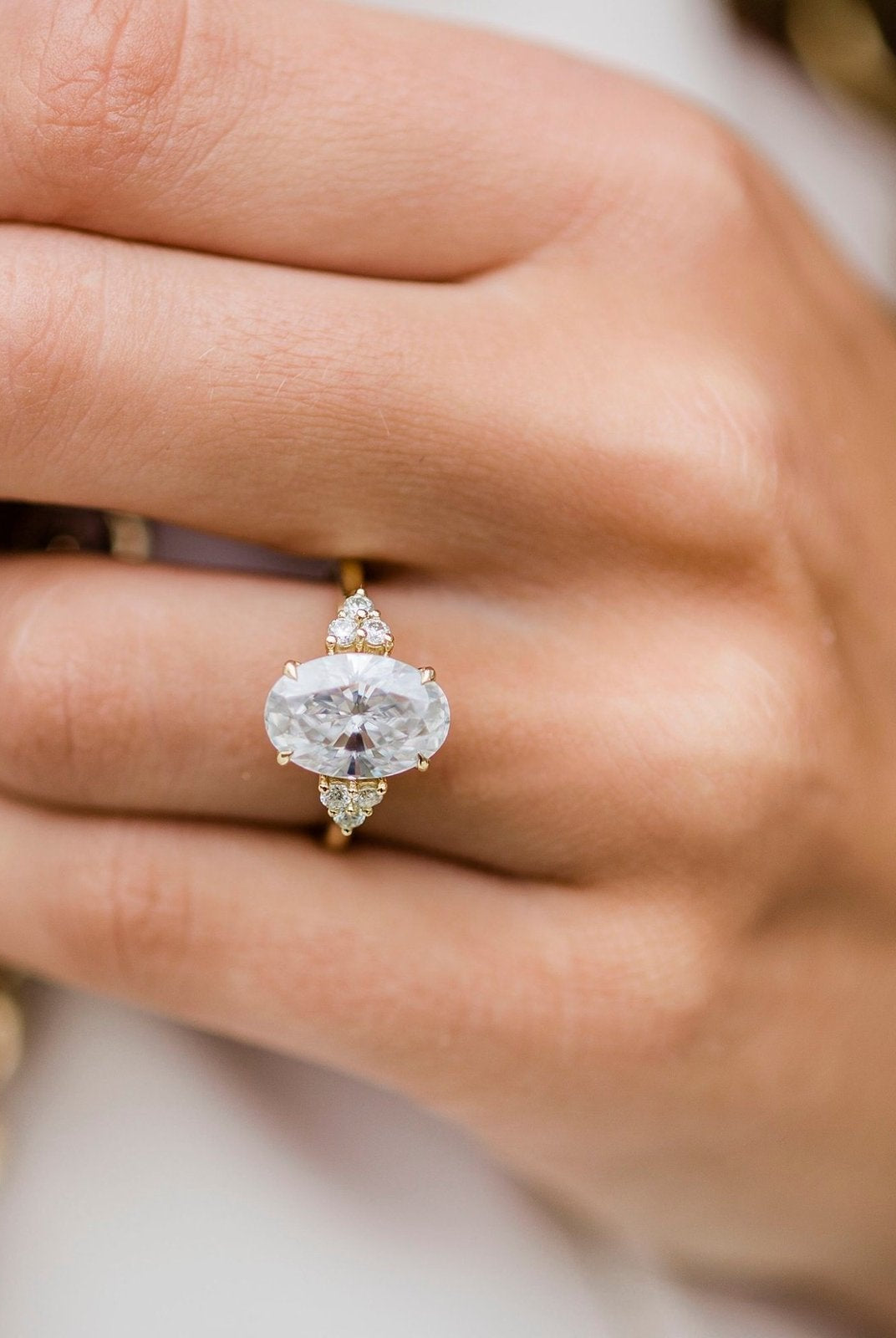Architectural moissanite rings