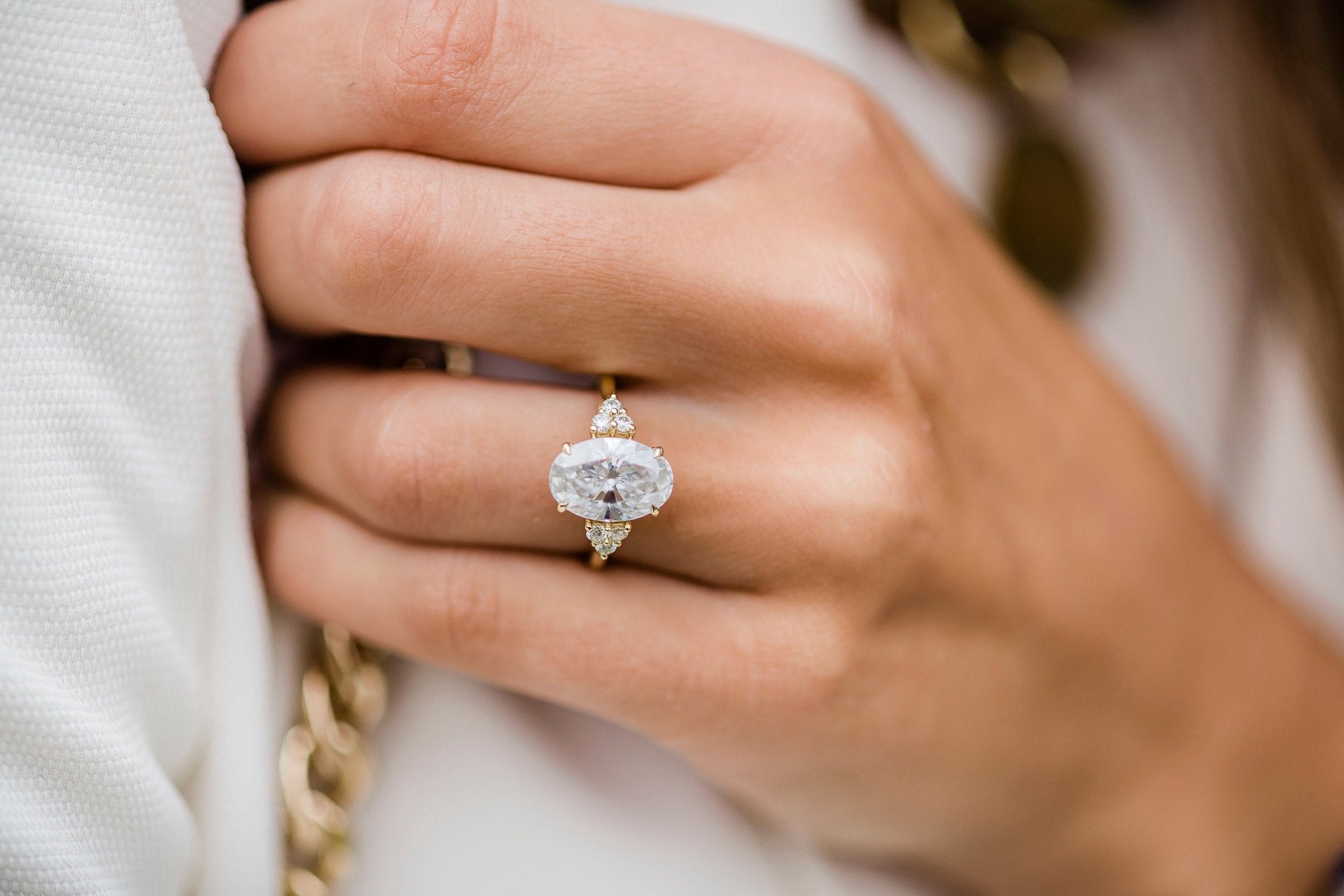 Architectural moissanite rings