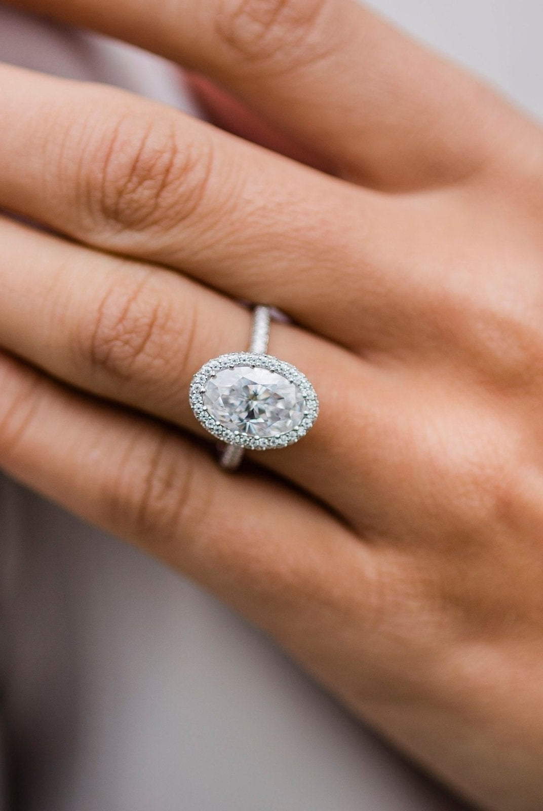 Halo settings for moissanite rings