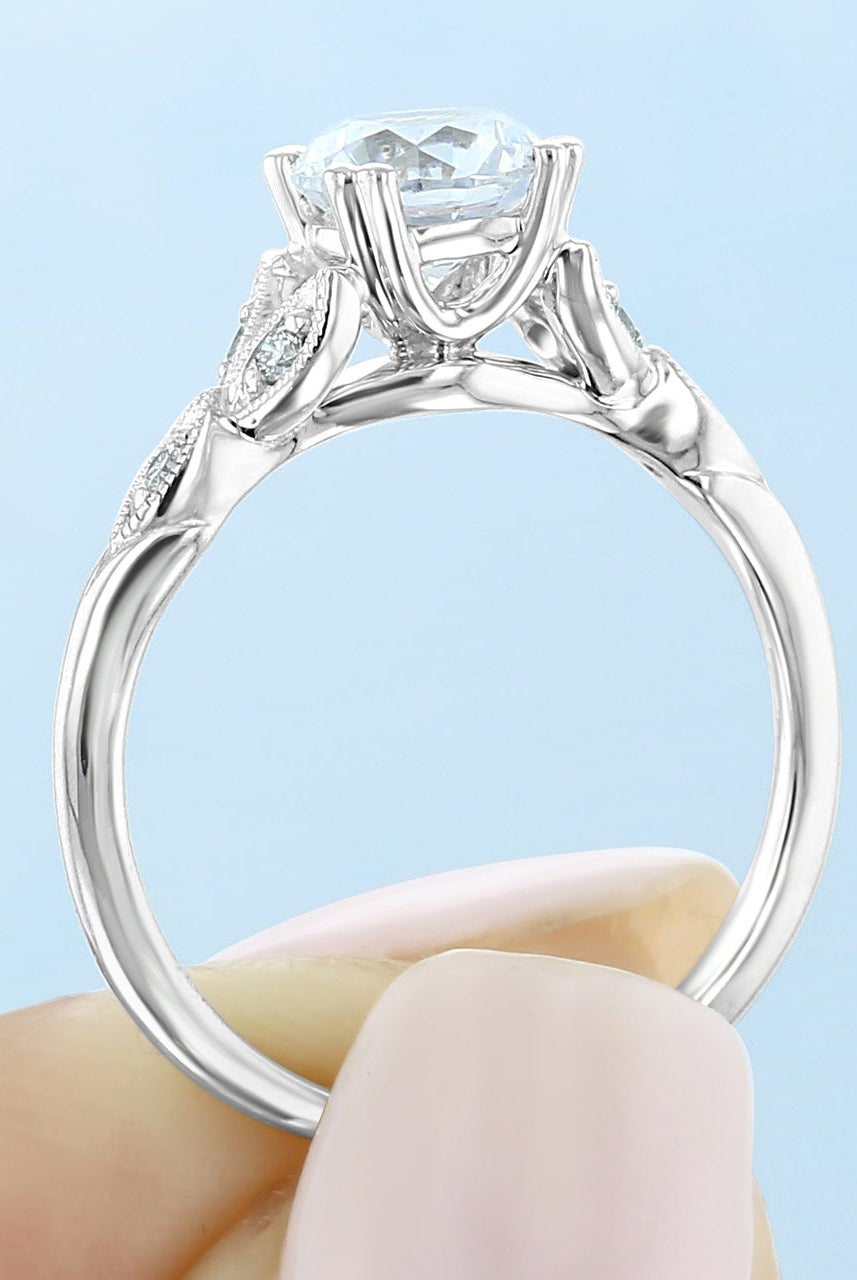 1.0CT Round Double Claw Prong Moissanite Diamond Vintage Engagement Ring