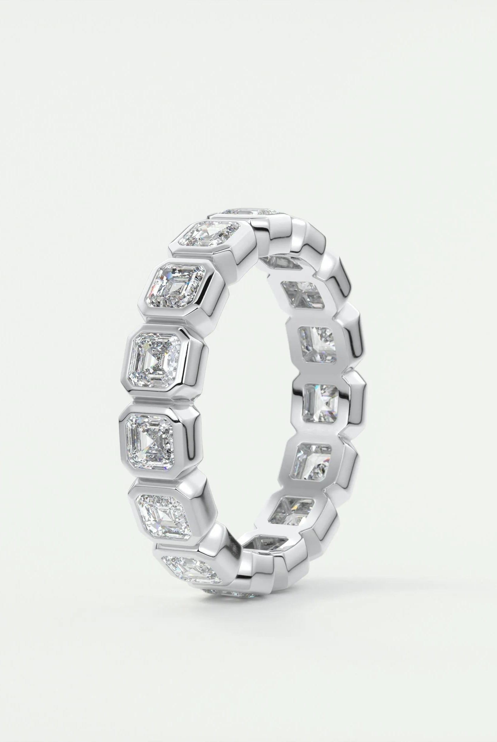 asscher-cut-full-bezel-moissanite-bridal-wedding-band