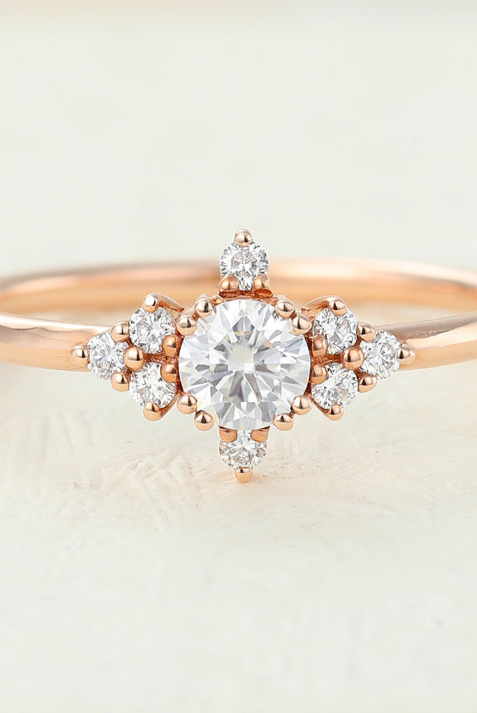 0-22-ct-round-shaped-moissanite-cluster-engagement-ring-1