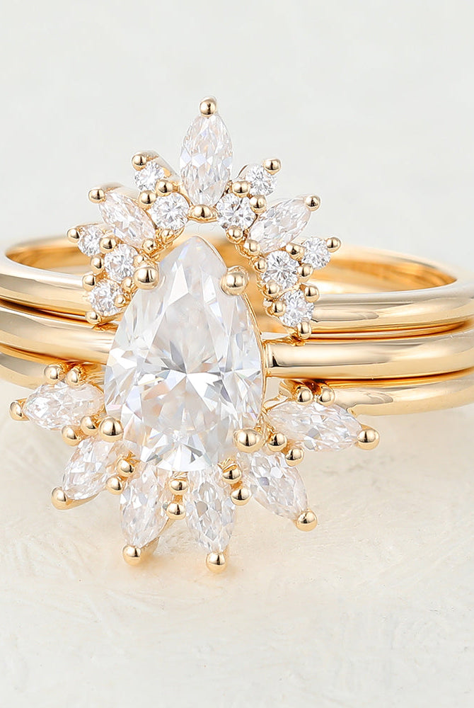 1-50-ct-pear-moissanite-solitaire-bridal-ring-set-1