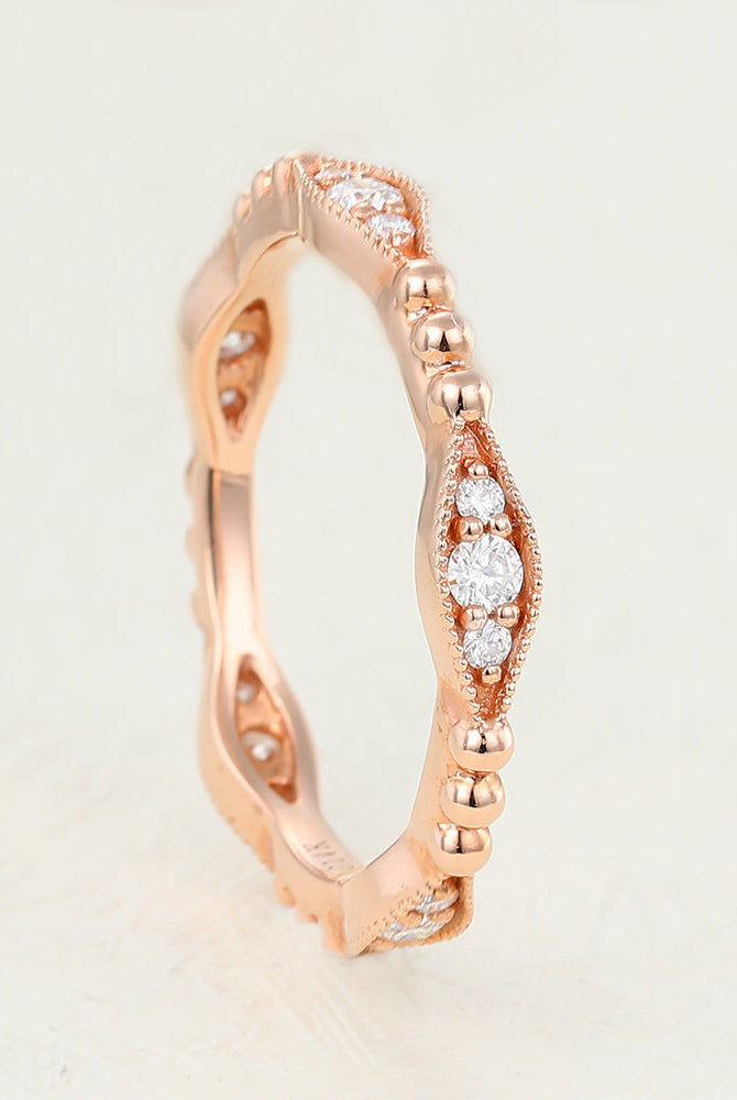 0-17-ct-round-shaped-moissanite-vintage-style-wedding-band