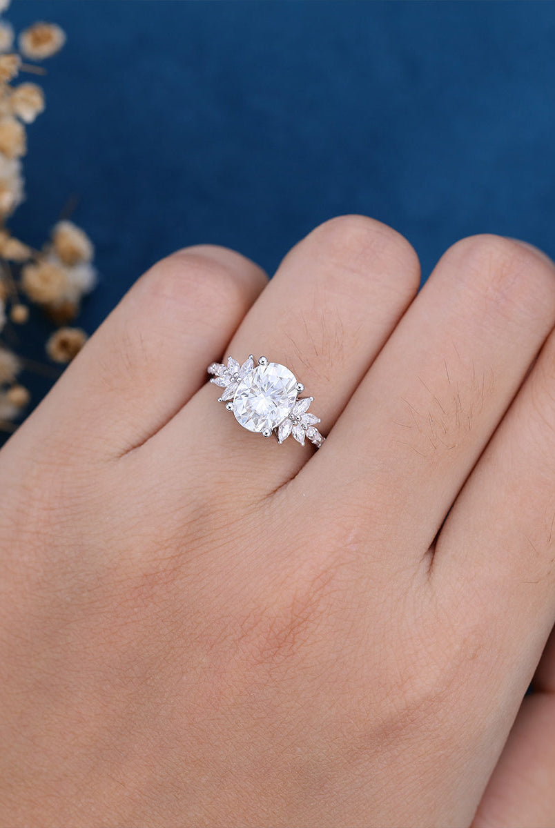 oval-shaped-moissanite-cluster-engagement-ring-4