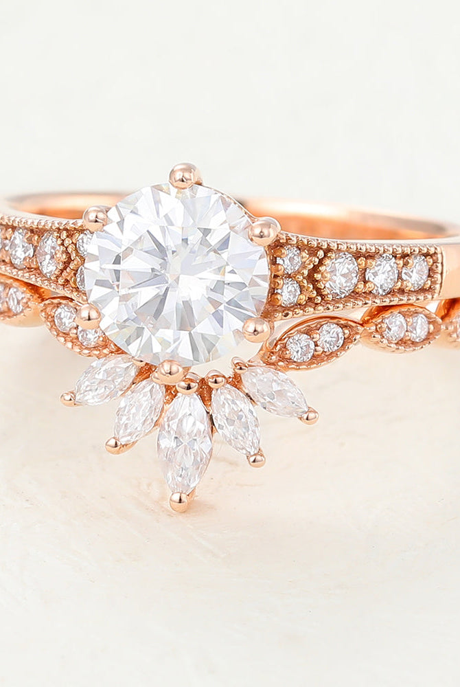 round-moissanite-milgrain-bridal-ring-set