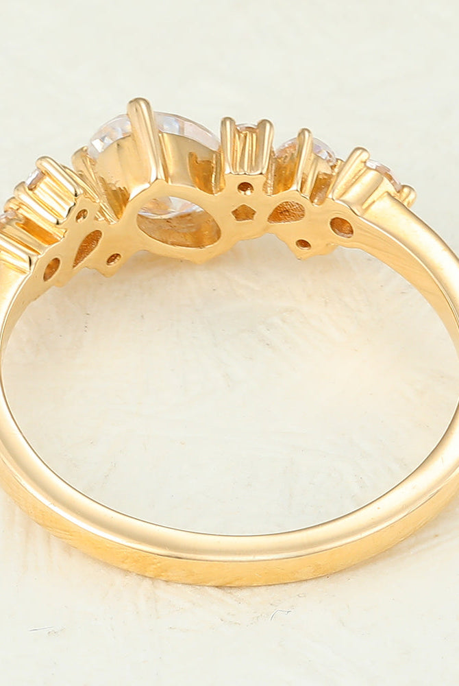 oval-shaped-moissanite-cluster-engagement-ring-4