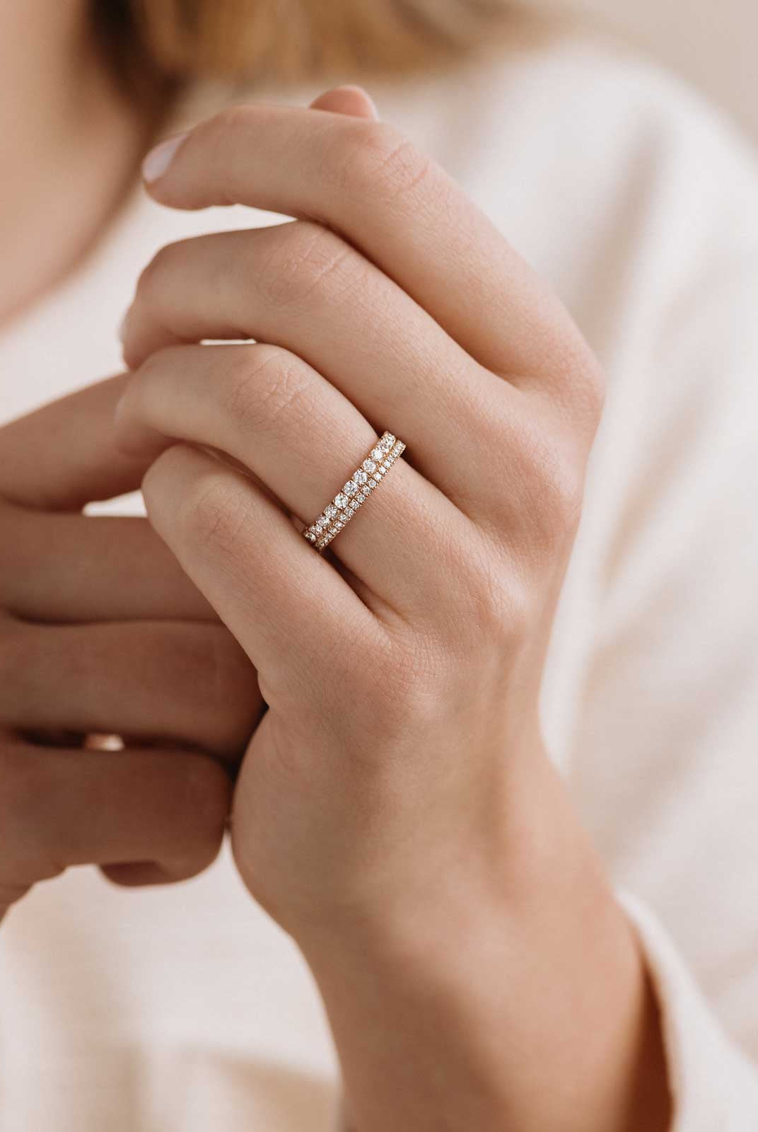 1-09-ct-round-shaped-moissanite-double-row-wedding-band