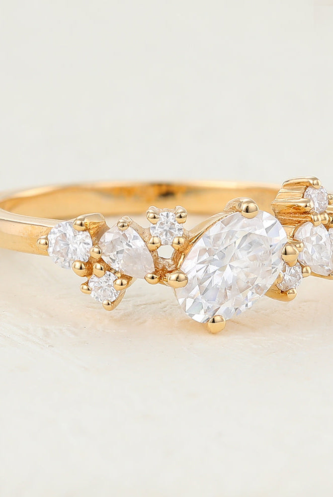 oval-shaped-moissanite-cluster-engagement-ring-4