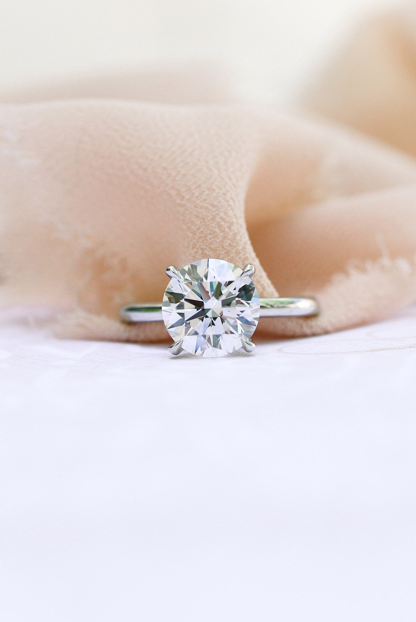 2.25ct Round Four Prong Moissnaite Diamond Engagement Ring In 14K Solid Gold