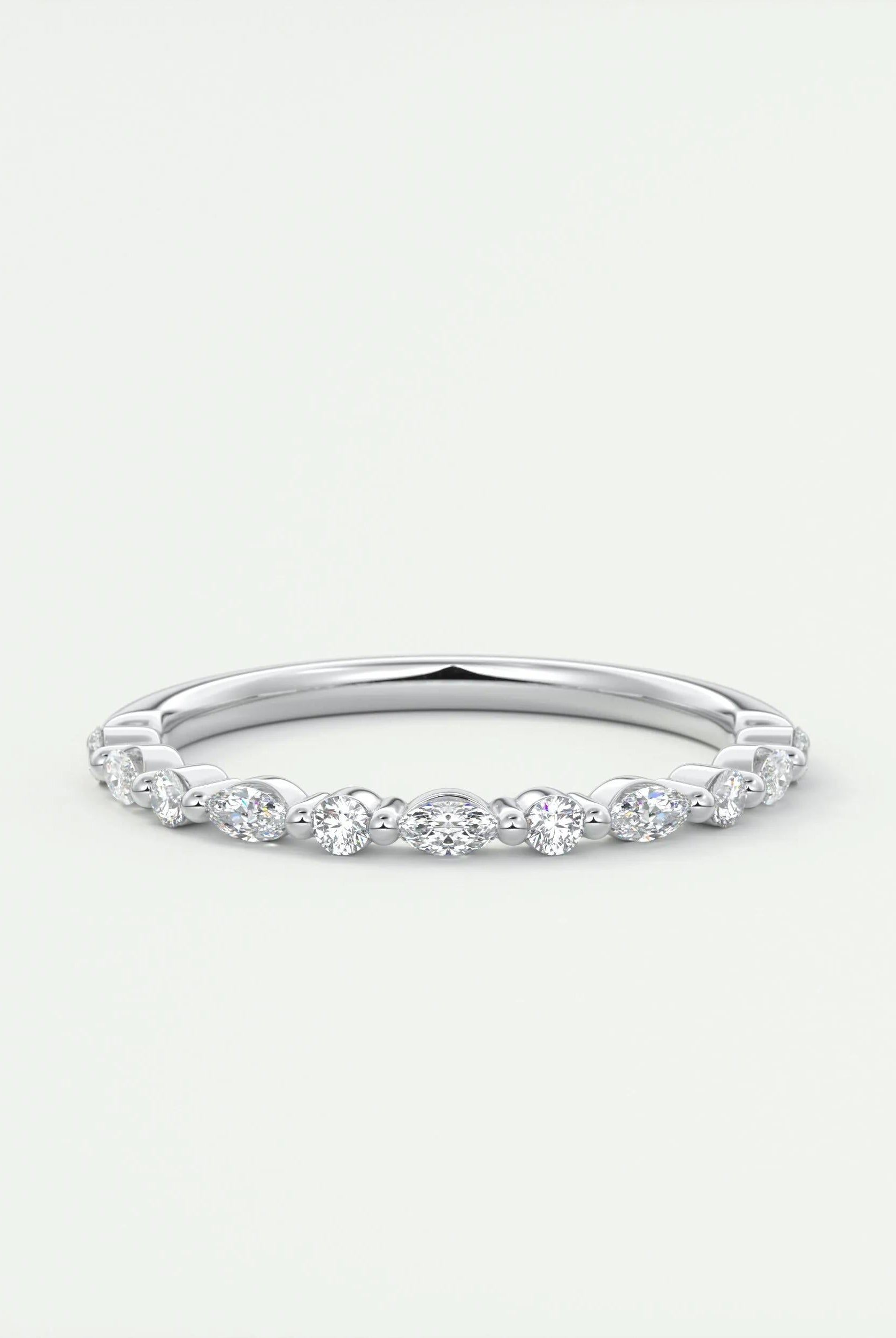 marquise-round-alternative-moissanite-wedding-band