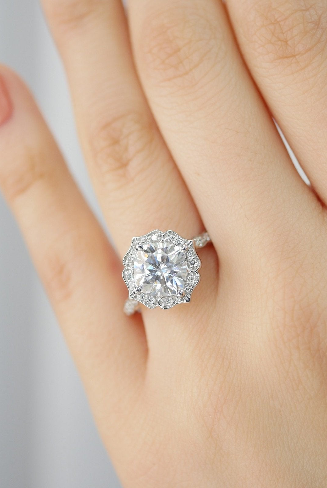 2.30CT Cushion Vintage Halo Moissanite Diamond Engagement Ring For Women