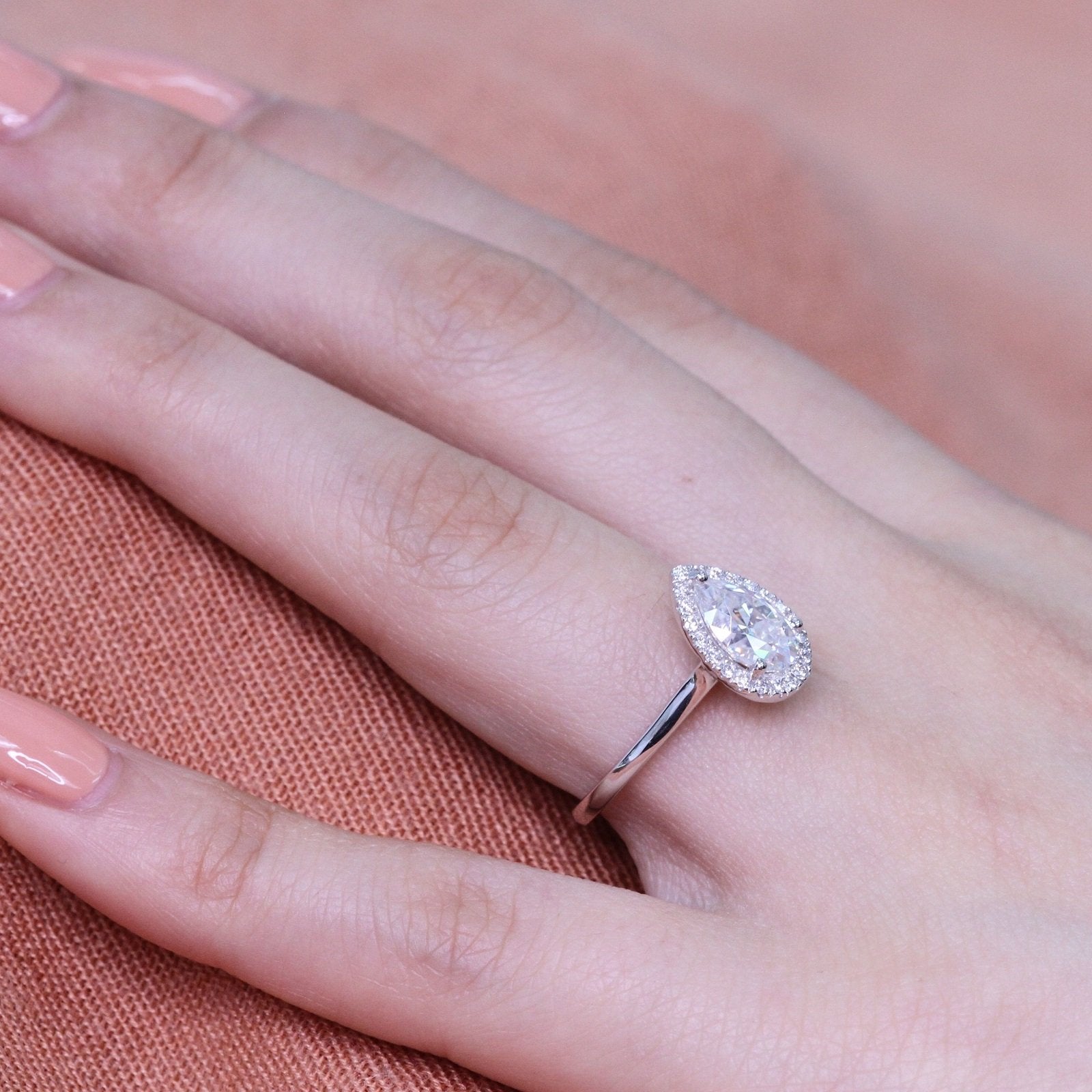 Moissanite wedding jewelry for garden wedding