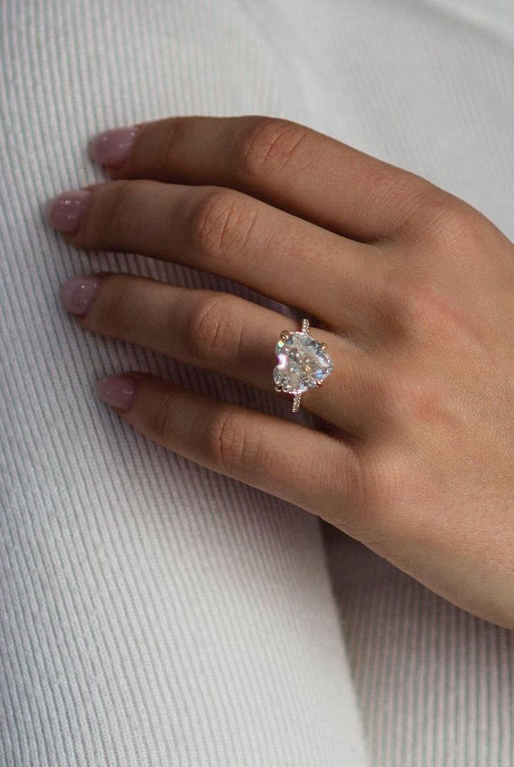 6-0-ct-heart-shape-solitaire-moissanite-engagement-ring