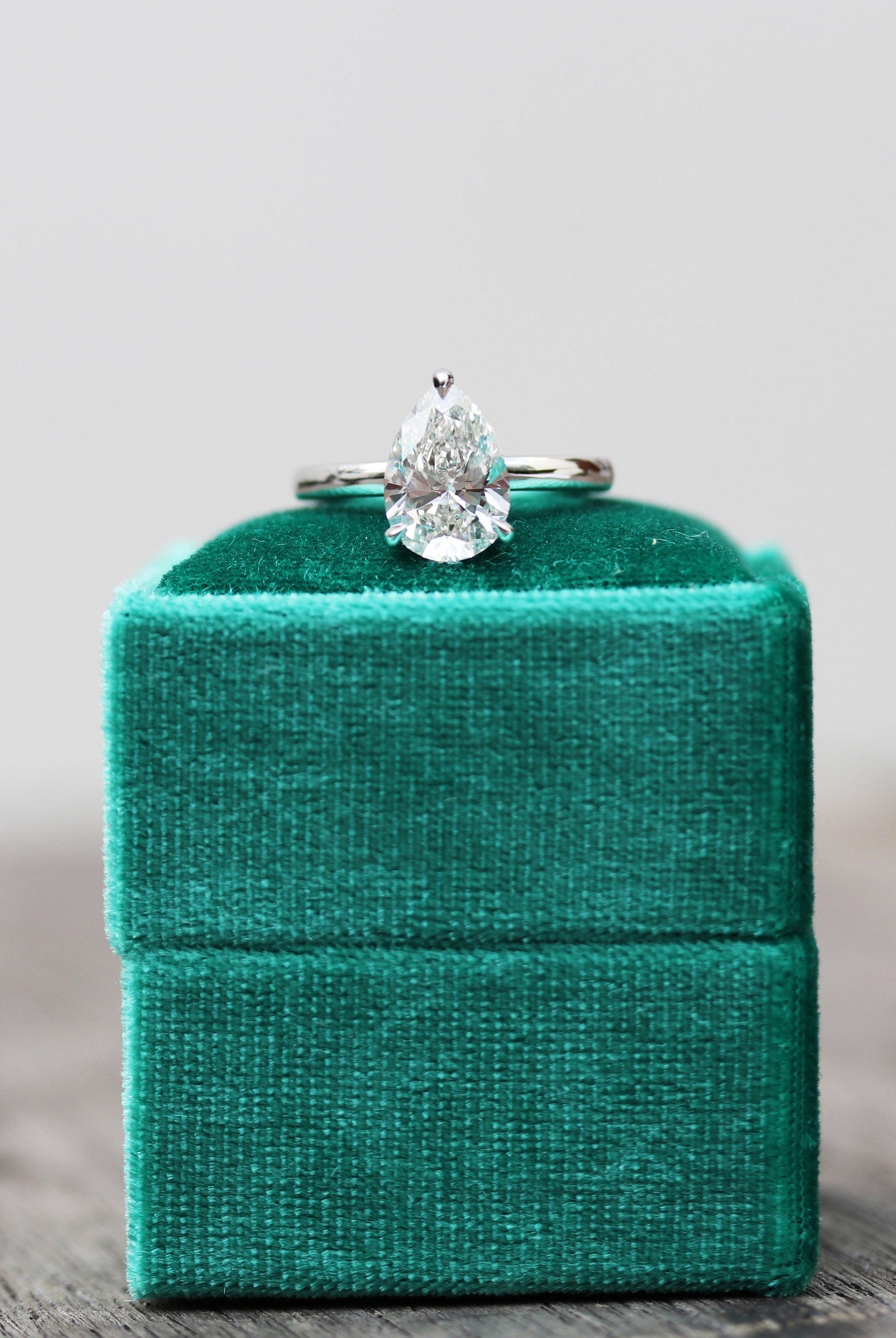2.0ct Three Prong Pear Moissanite Diamond Solitare Engagement Ring For Her