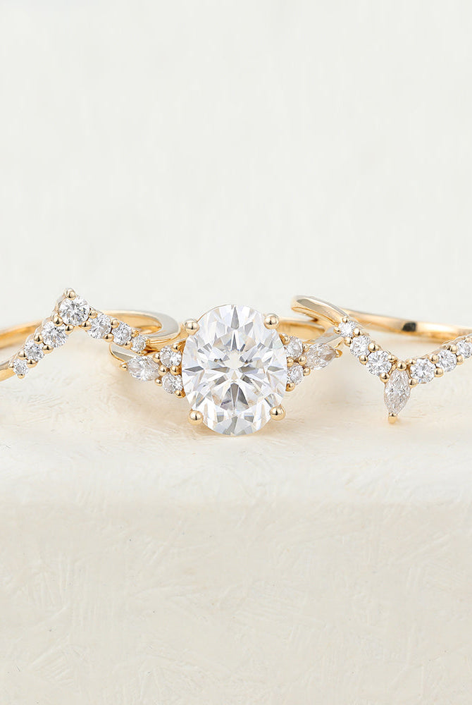 3-0-ct-oval-moissanite-cluster-bridal-ring-set