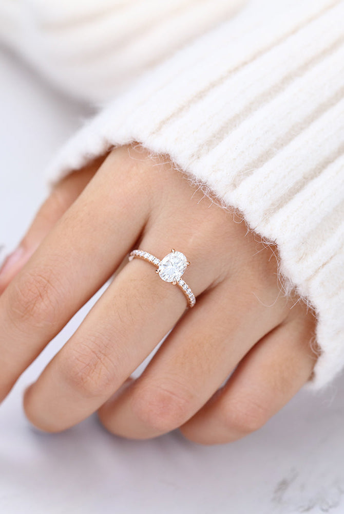 oval-shaped-moissanite-pave-setting-engagement-ring-5
