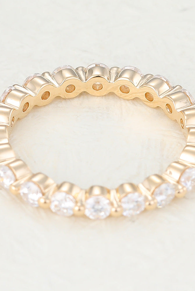 round-shaped-moissanite-full-eternity-wedding-band