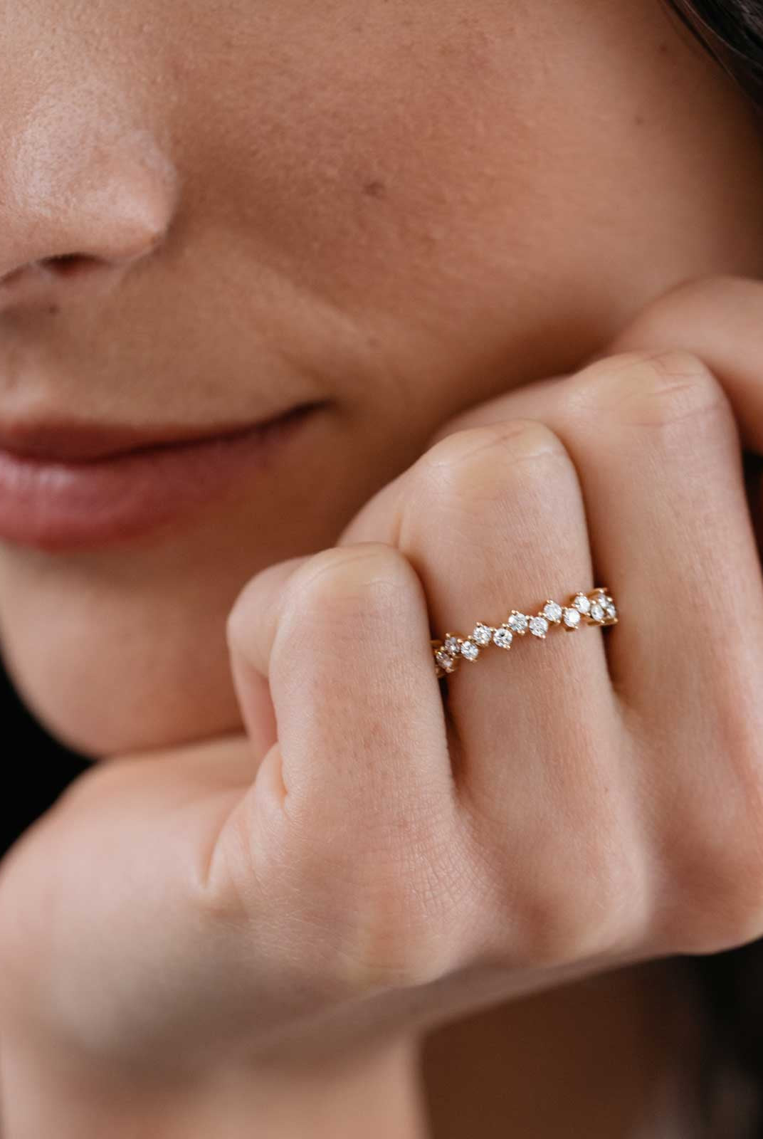 0-50-ct-round-shaped-moissanite-cluster-wedding-band