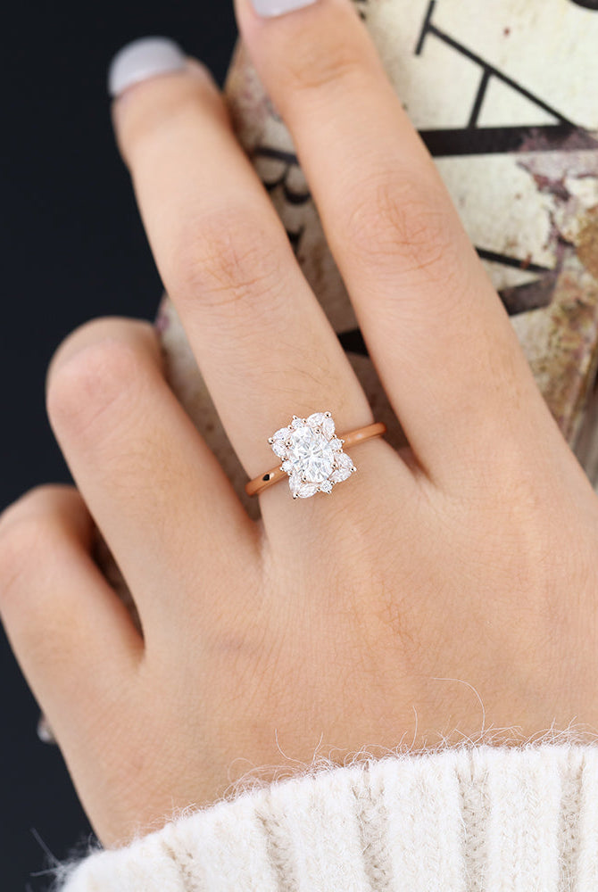 oval-shaped-moissanite-halo-engagement-ring-2