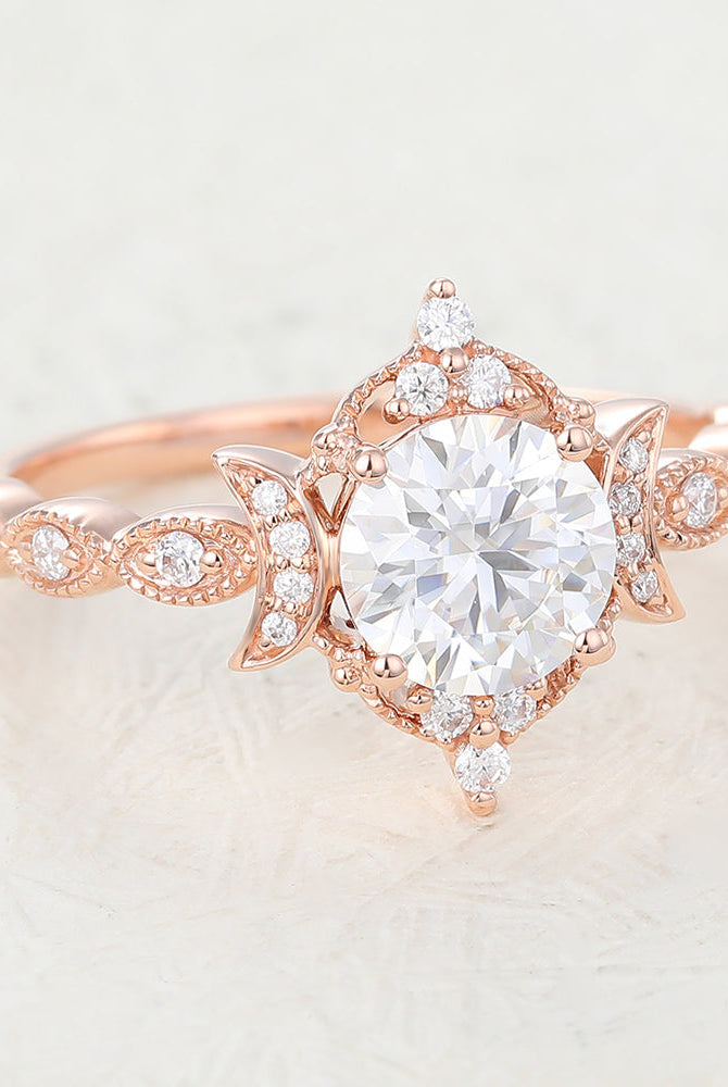 0-90-ct-round-shaped-moissanite-vintage-engagement-ring