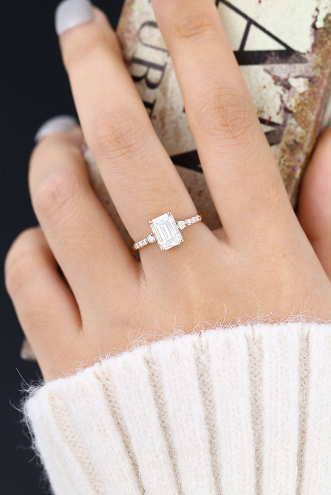 emerald-shaped-moissanite-pave-setting-engagement-ring-3