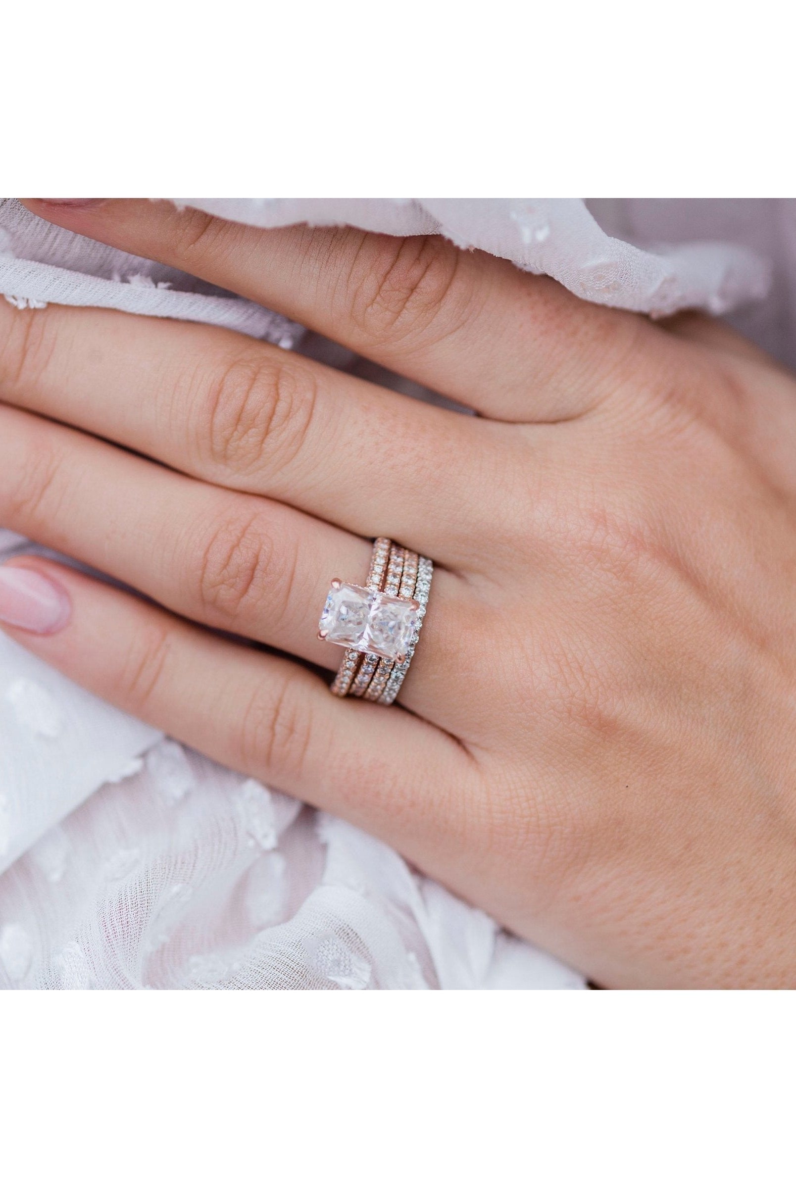 Cluster moissanite rings